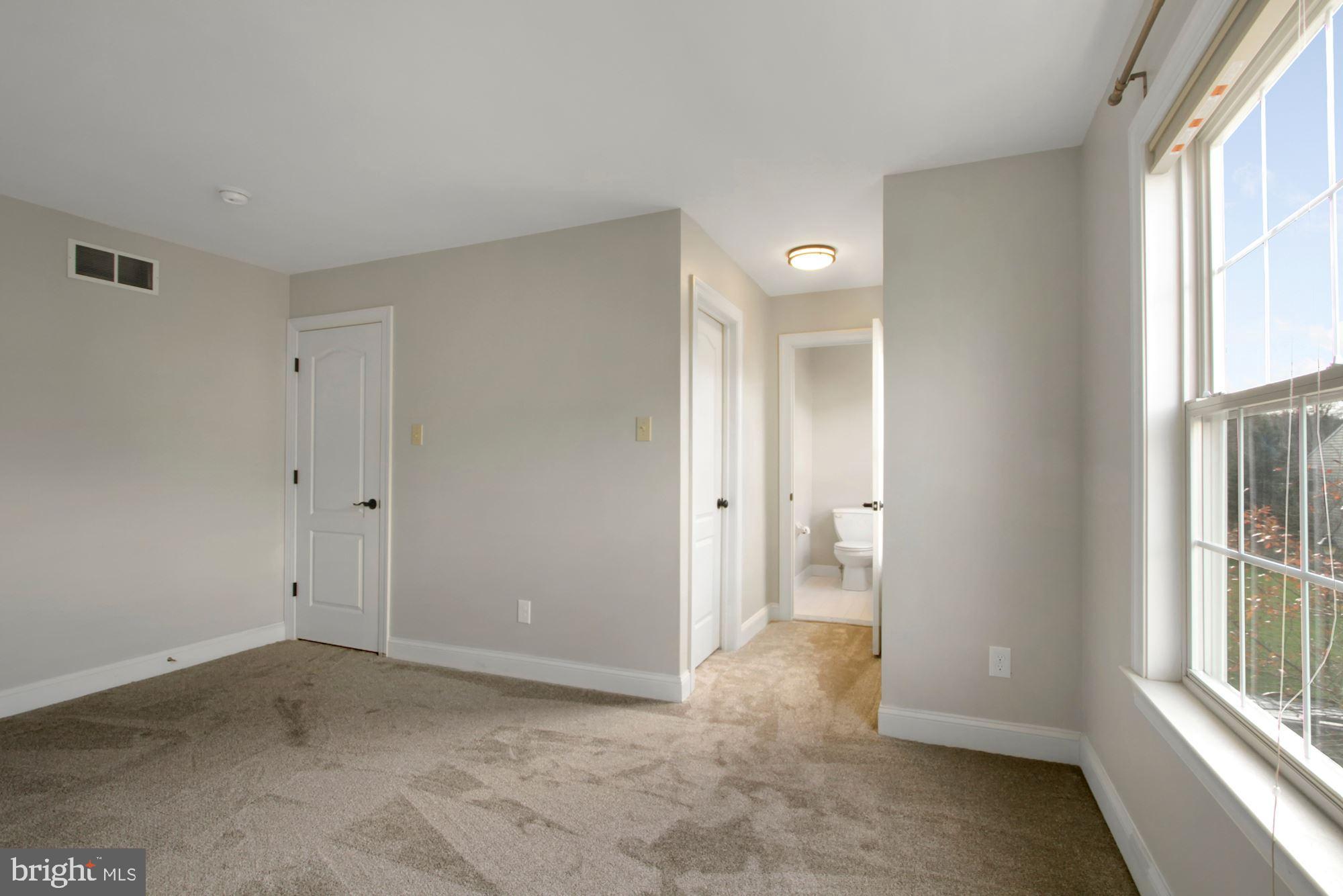 LONGWOOD VILLAGE - Residential Lease