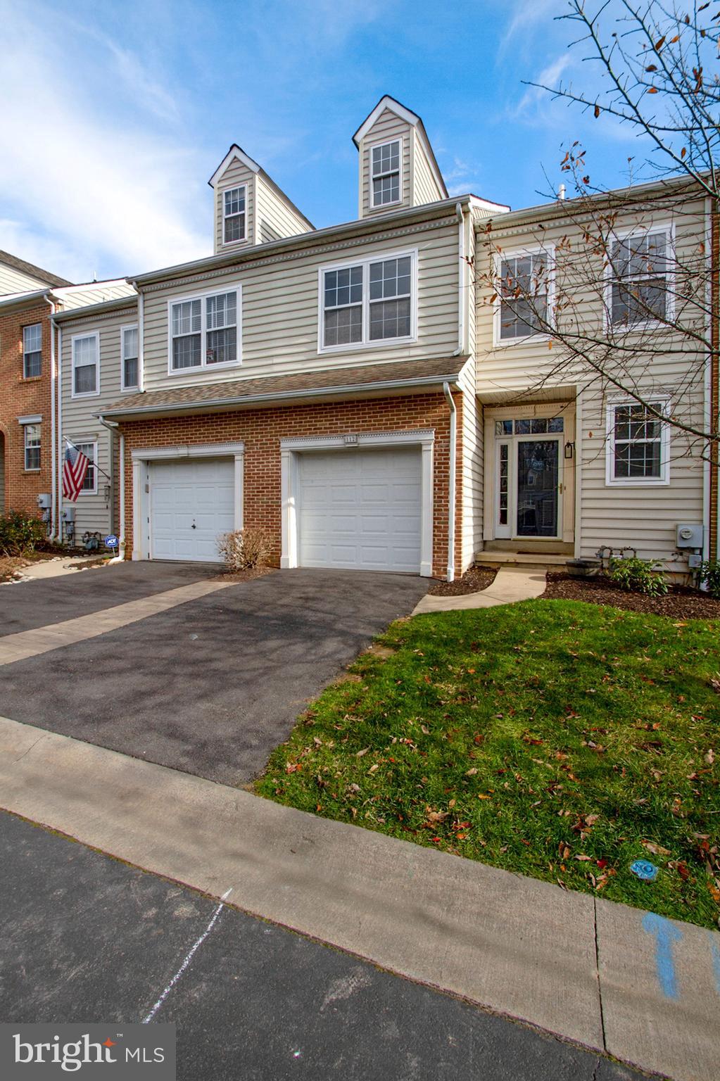 LONGWOOD VILLAGE - Residential Lease
