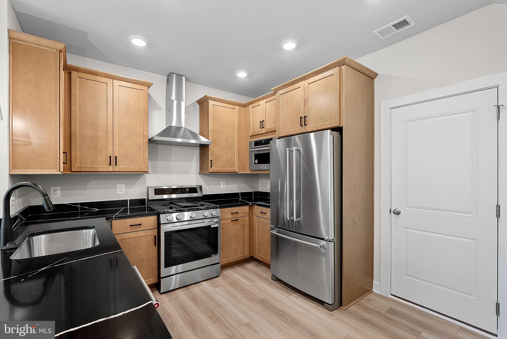 KINCORA - Residential Lease