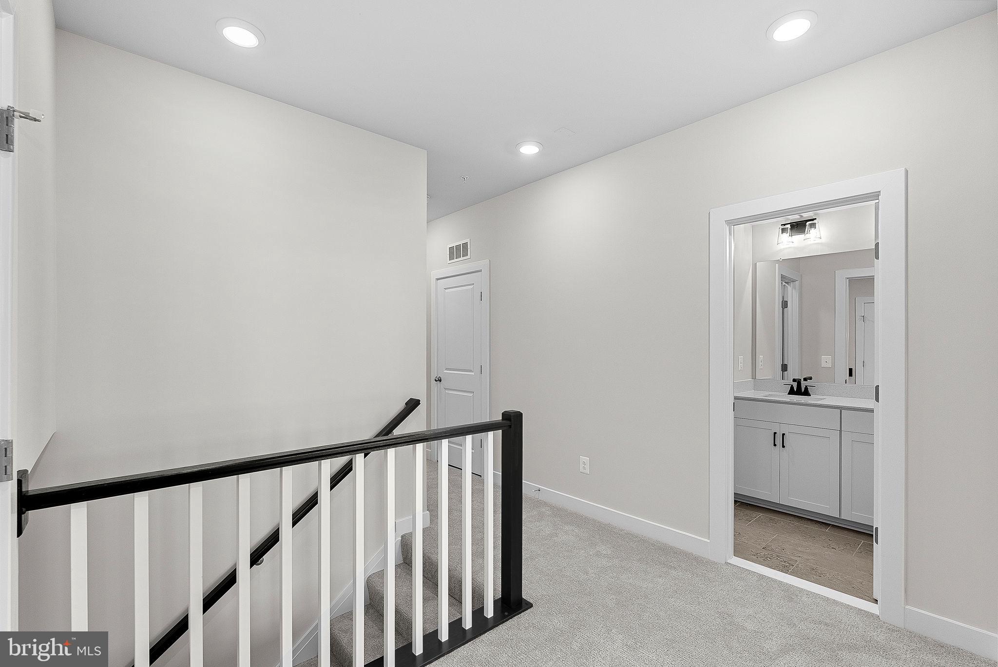 KINCORA - Residential Lease