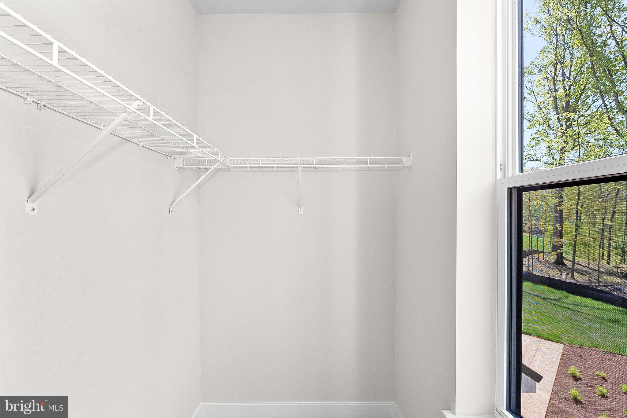 KINCORA - Residential Lease