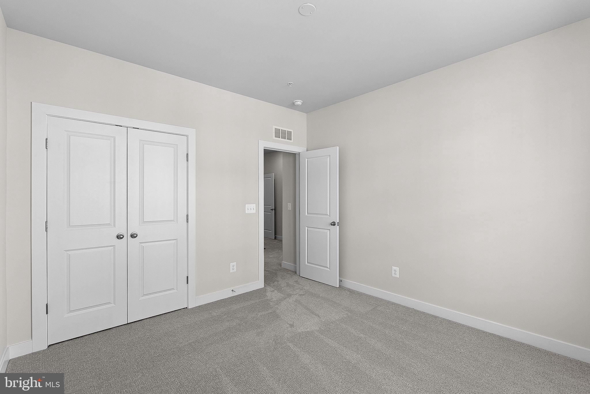 KINCORA - Residential Lease