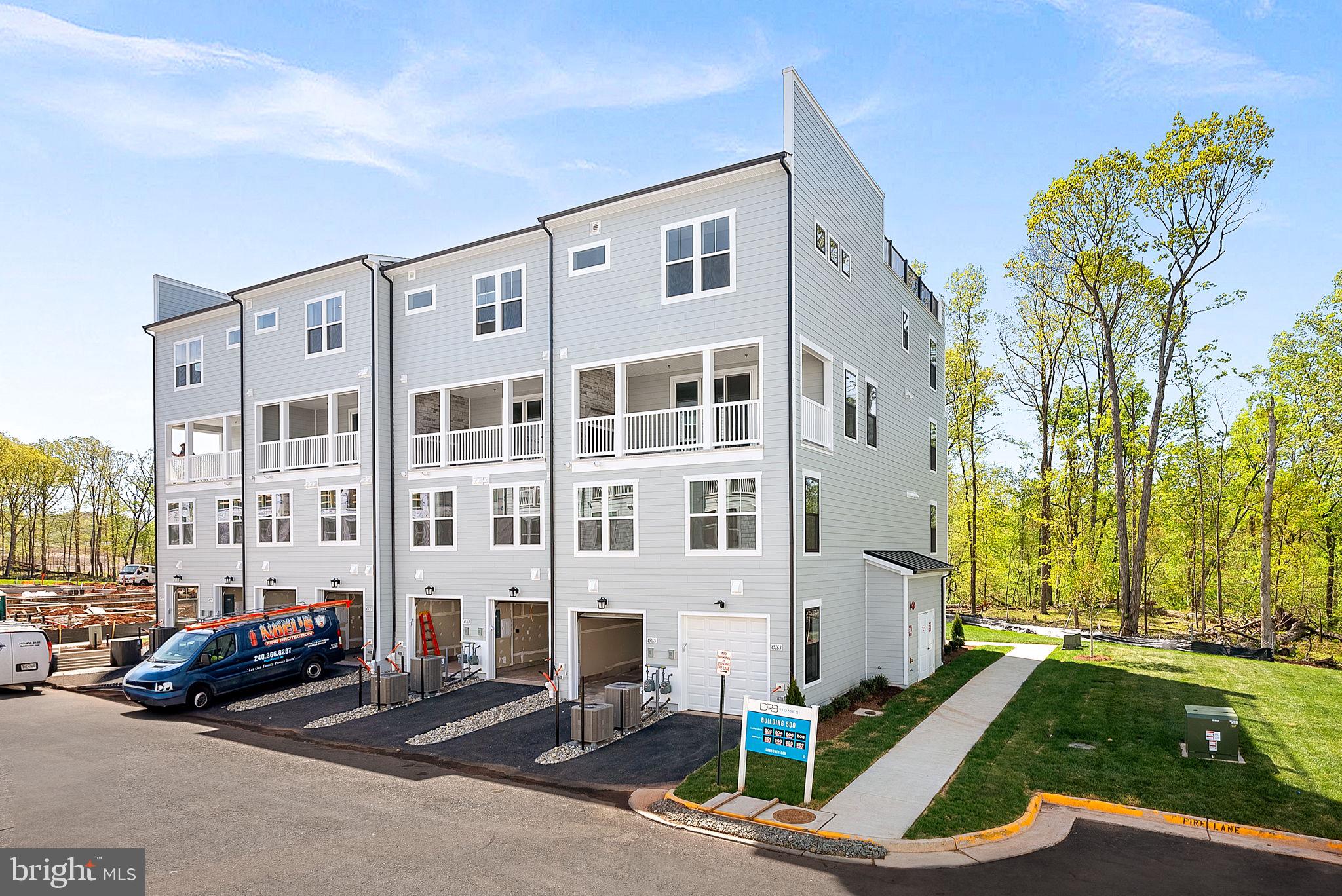 KINCORA - Residential Lease