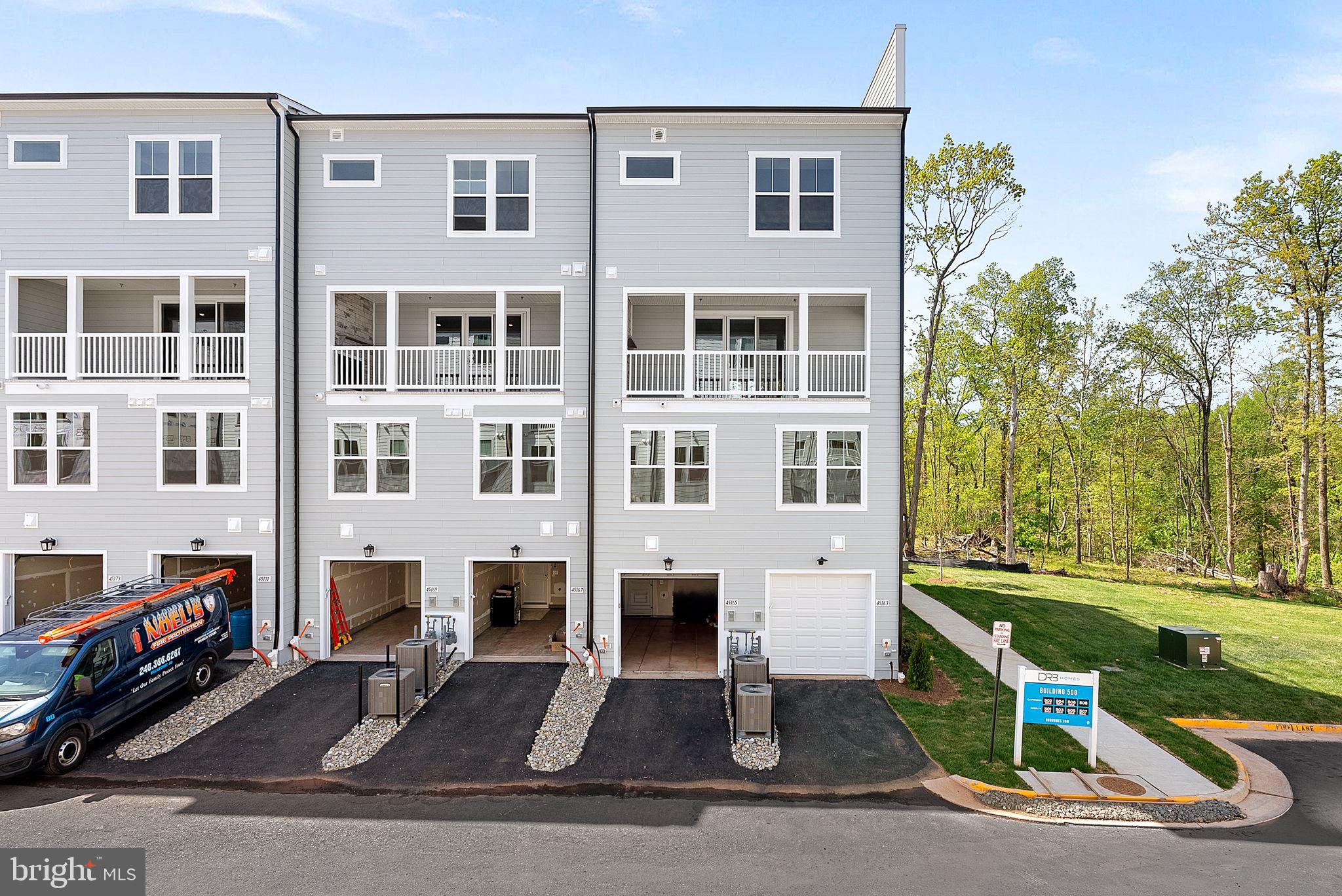 KINCORA - Residential Lease