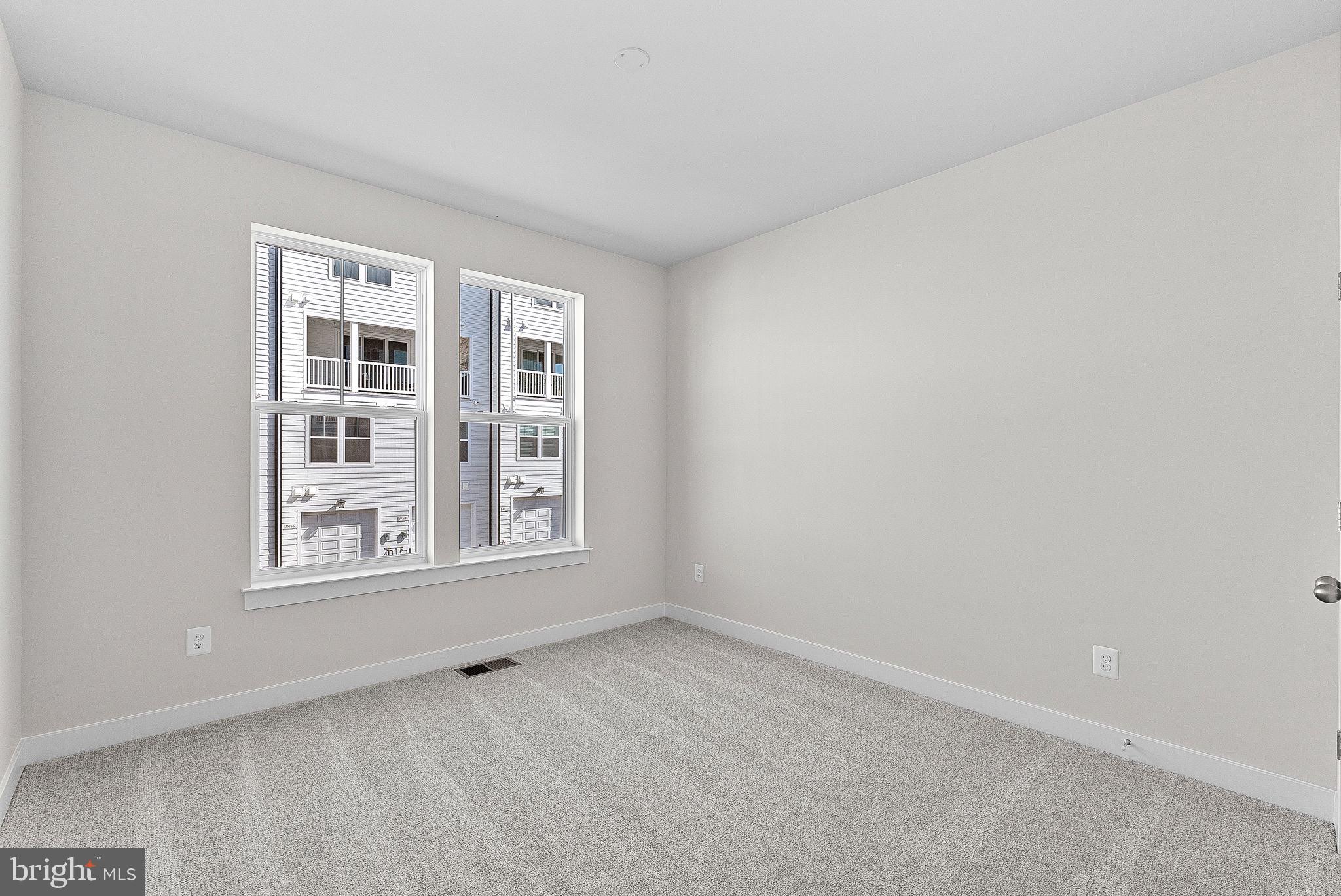 KINCORA - Residential Lease