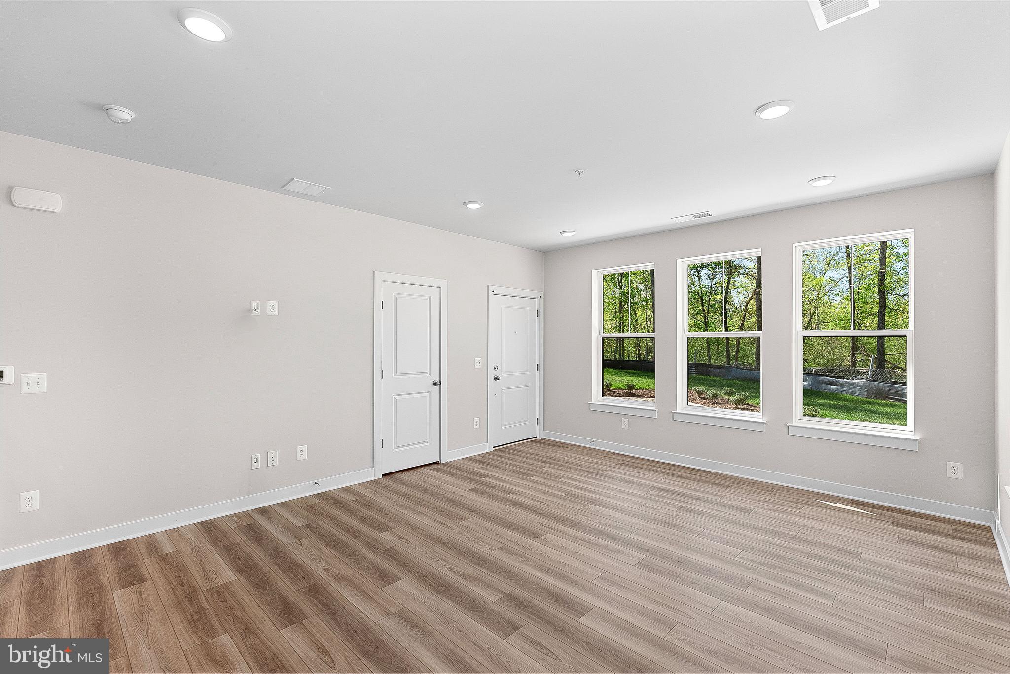 KINCORA - Residential Lease