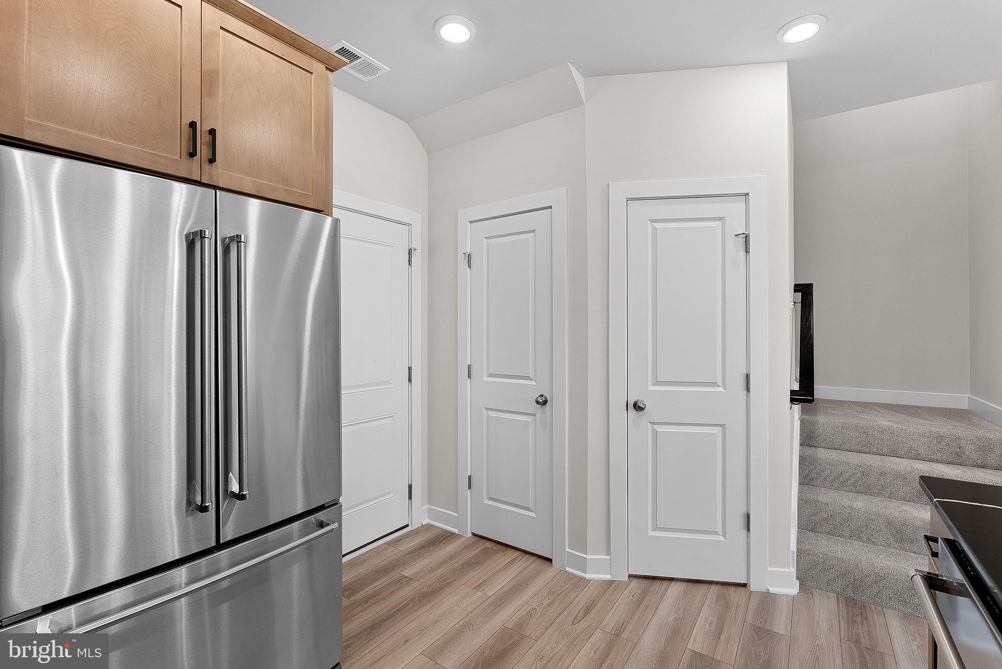 KINCORA - Residential Lease