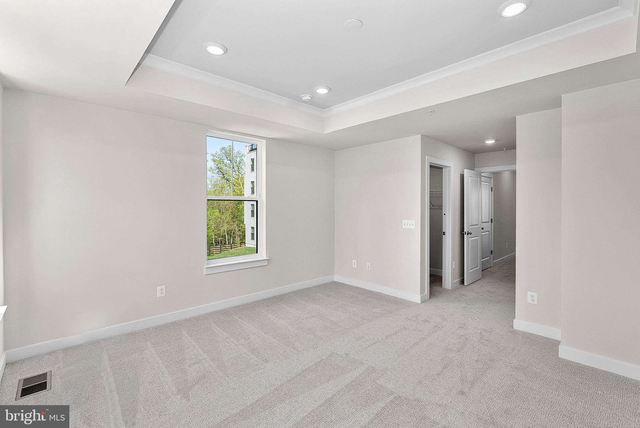 KINCORA - Residential Lease