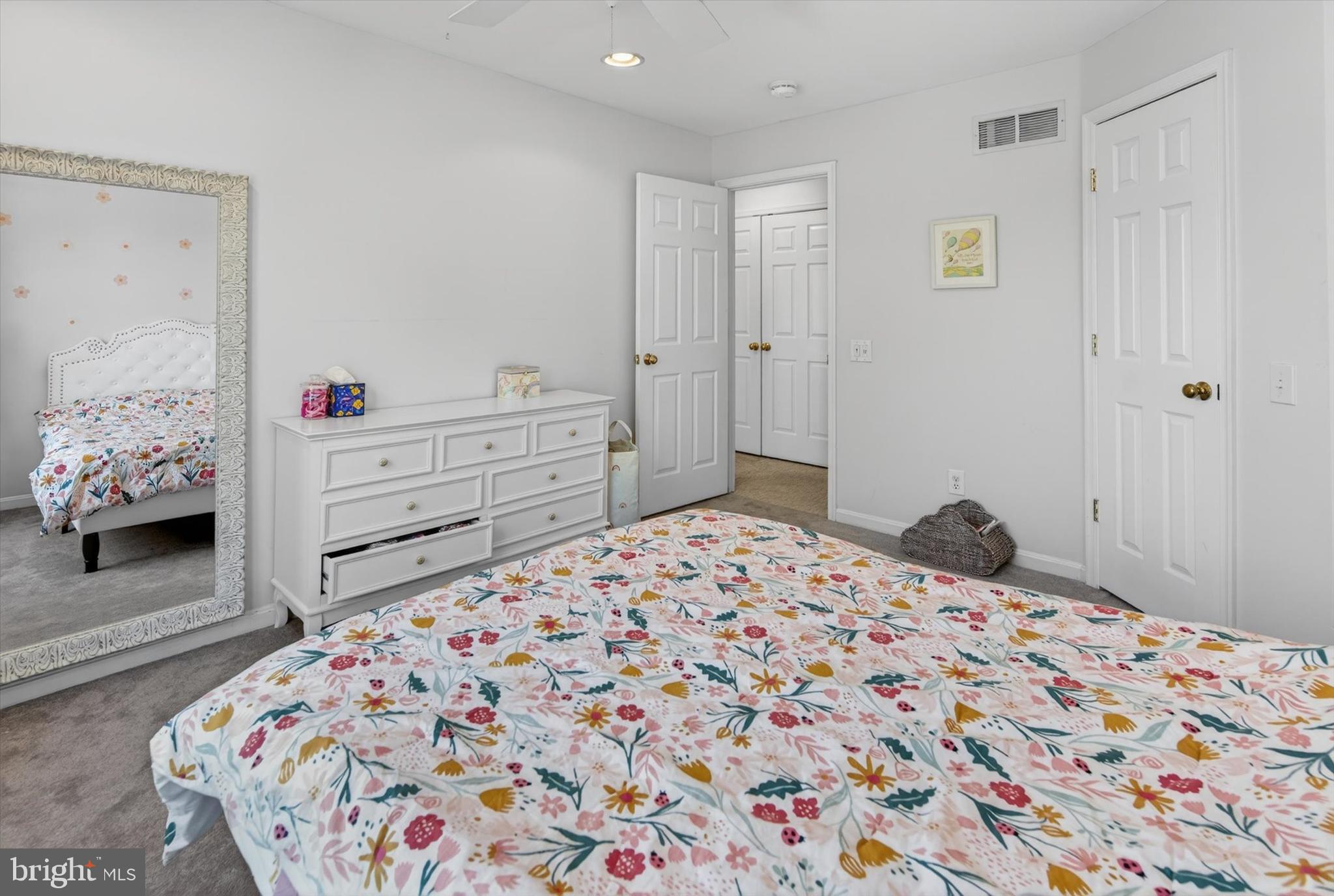 LAFAYETTE HILL - Residential