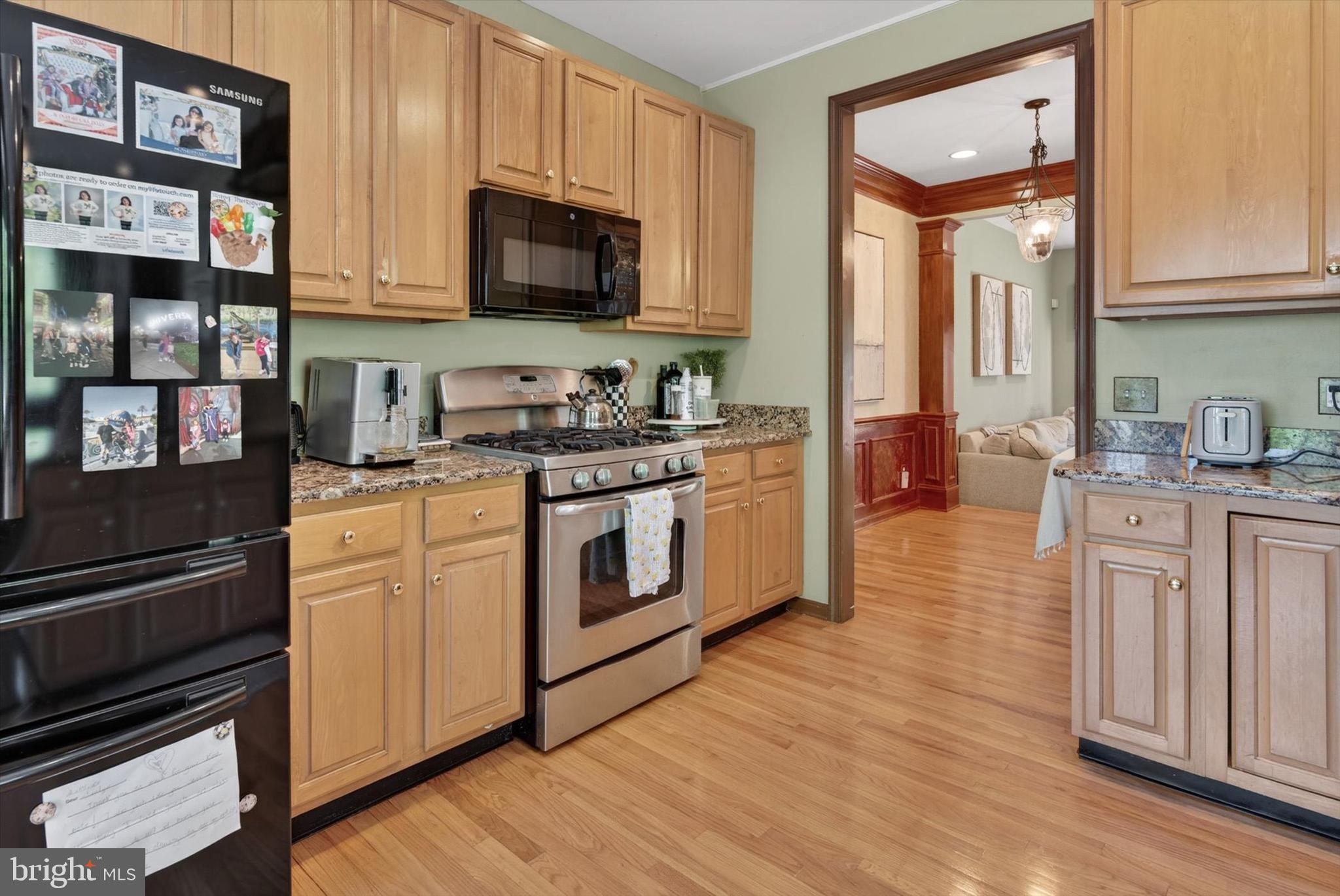 LAFAYETTE HILL - Residential