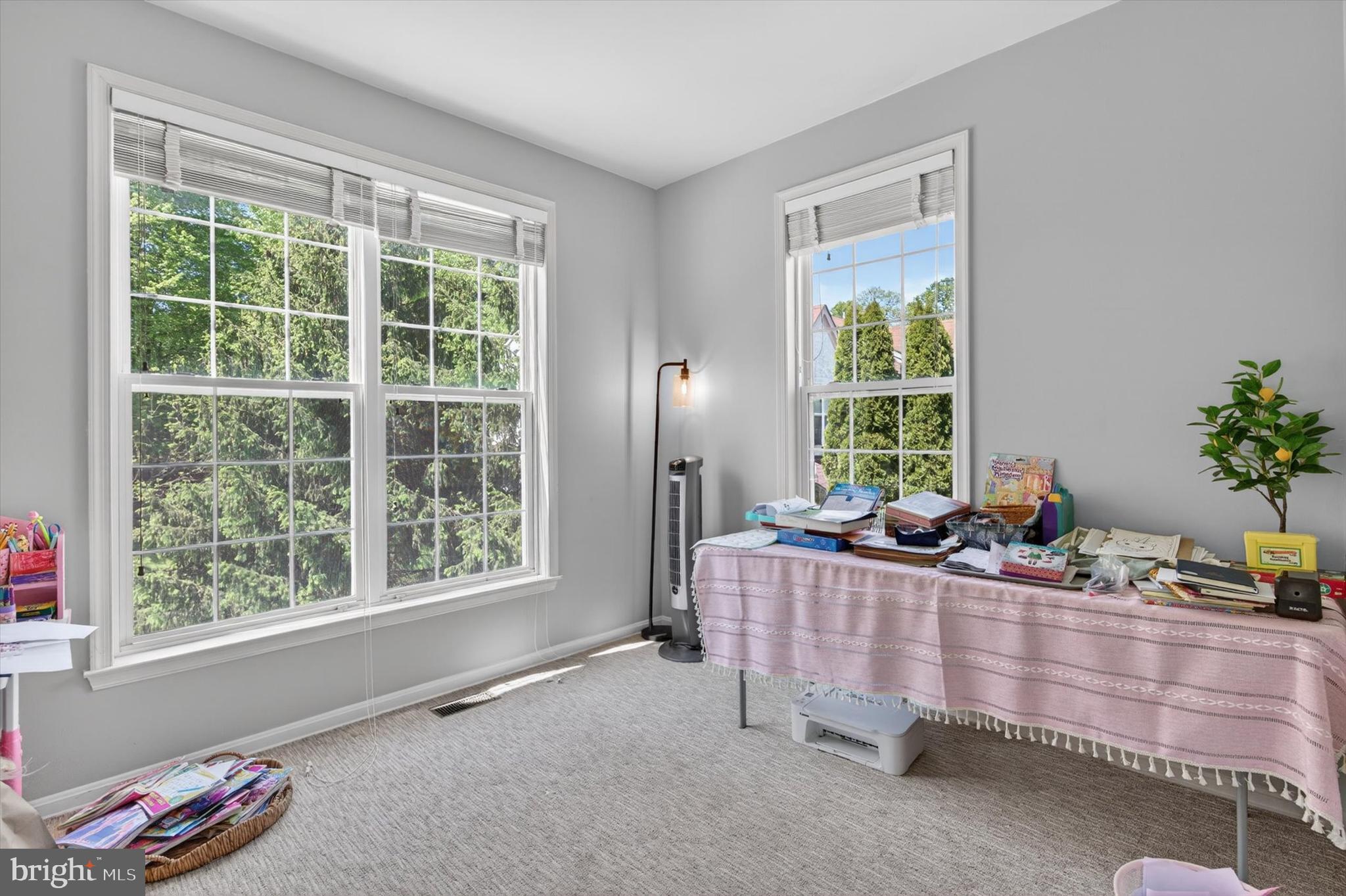 LAFAYETTE HILL - Residential