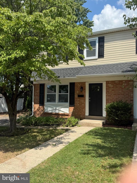 Townhouse For Sale - 263 N Penrose Street<br/> QUAKERTOWN, PA 18951