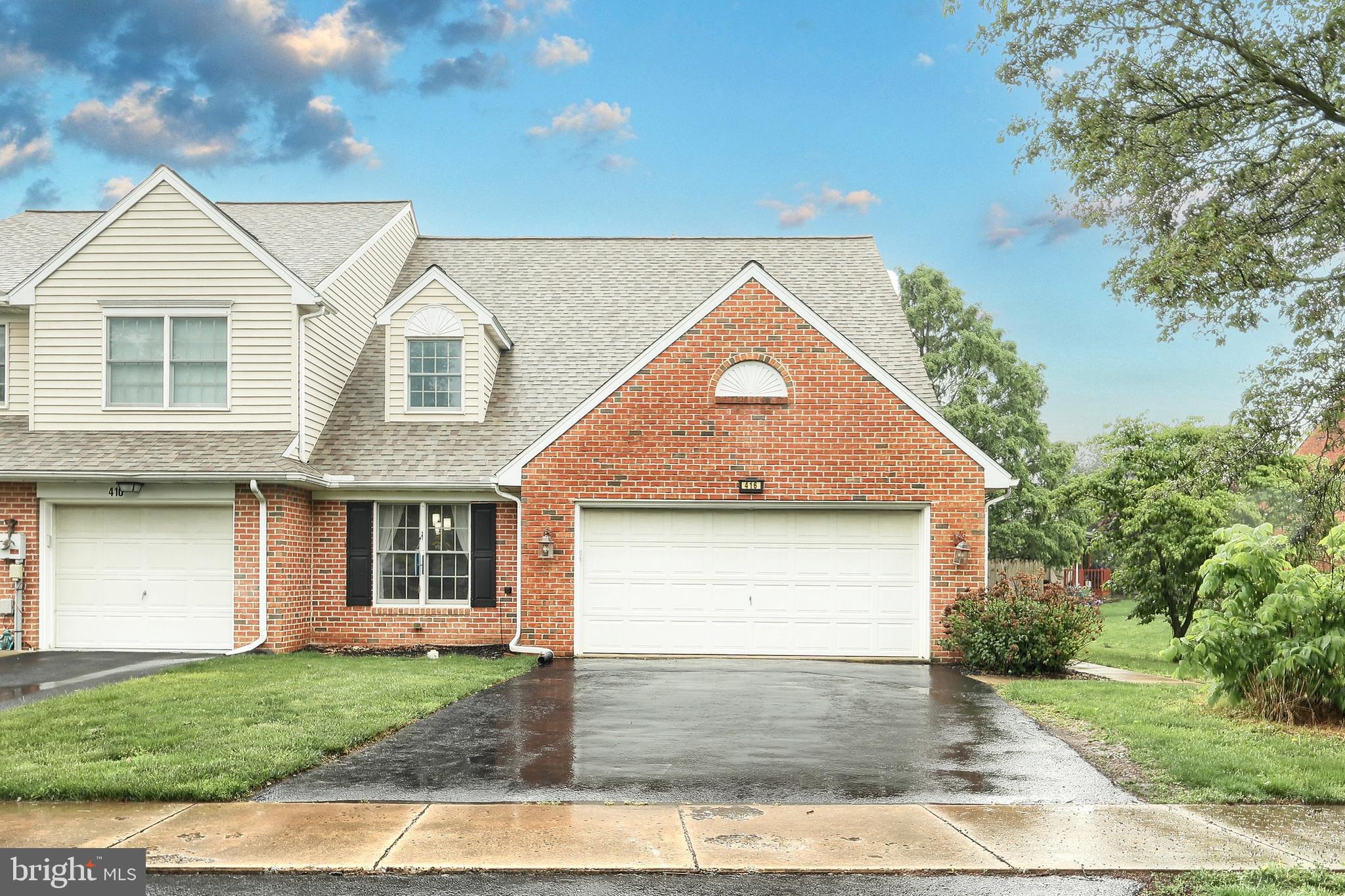 416 HUNTINGTON DRIVE