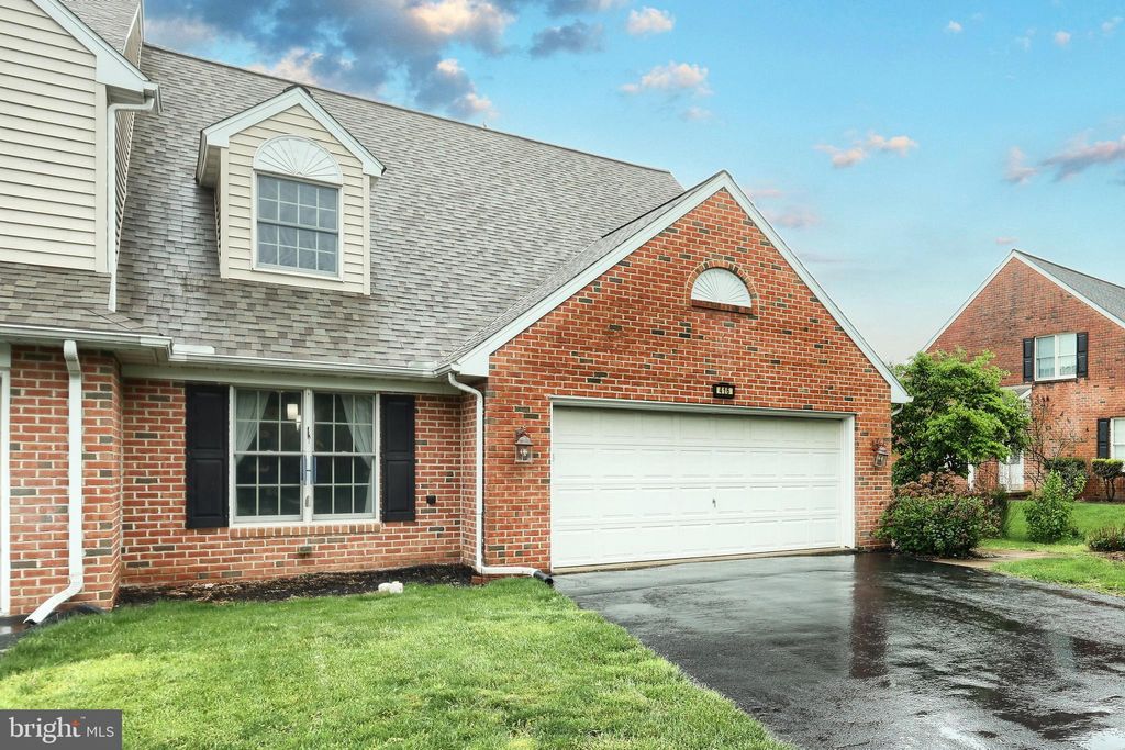 Photo of 416 Huntington Drive, MOUNTVILLE, PA 17554 (MLS # PALA2069668)