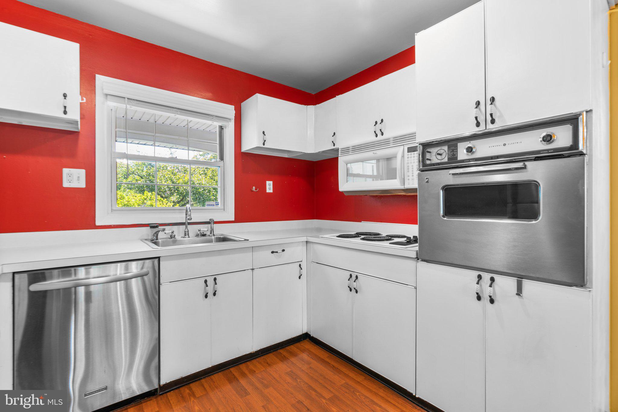 MEADOWBROOK AT BELAIR - Residential