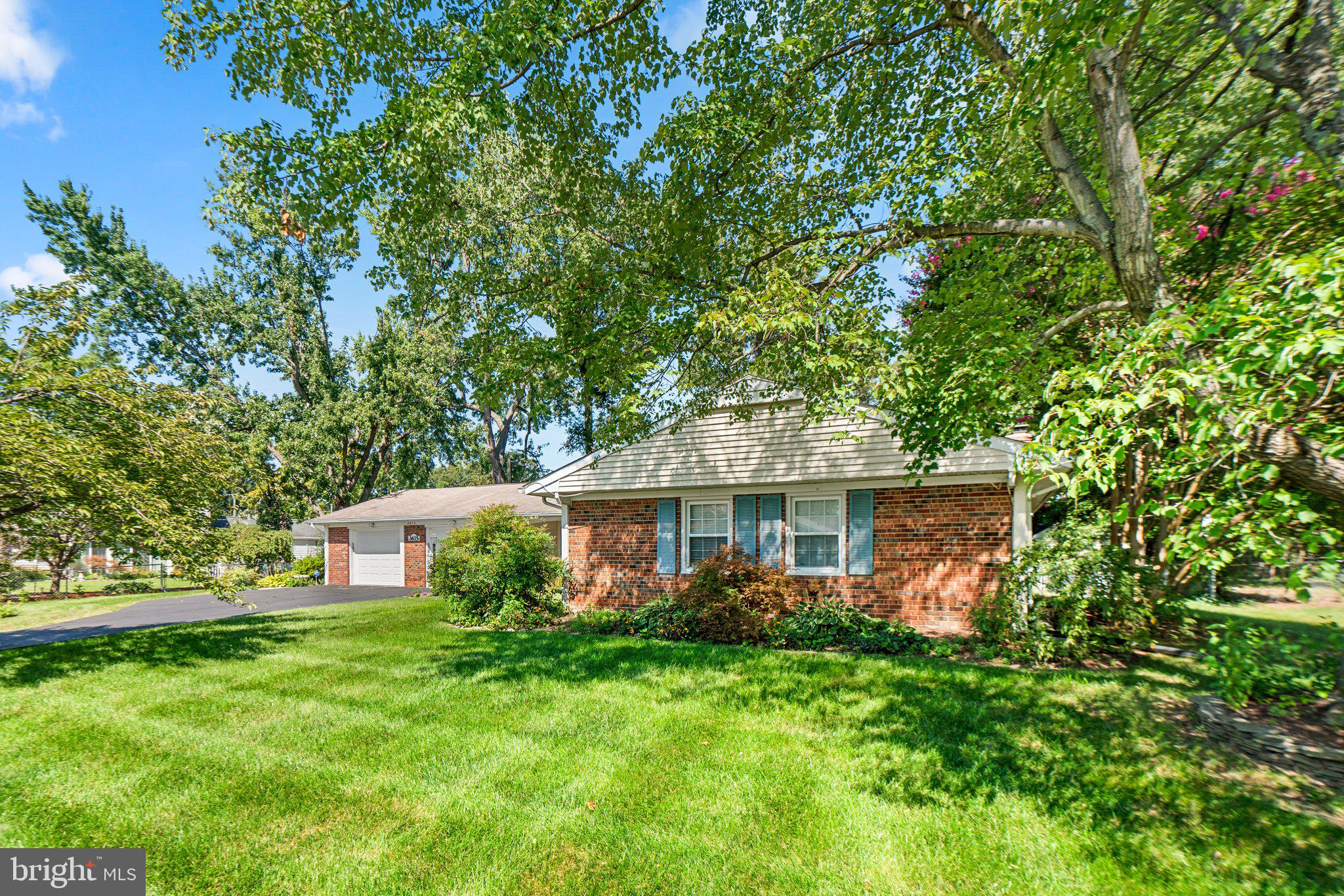 MEADOWBROOK AT BELAIR - Residential