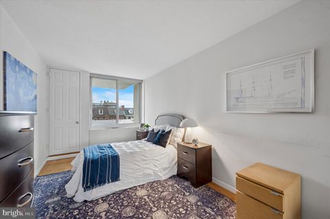 Tiny photo for 604 - 36 S Washington Square #309, PHILADELPHIA, PA 19106 (MLS # PAPH2591756)