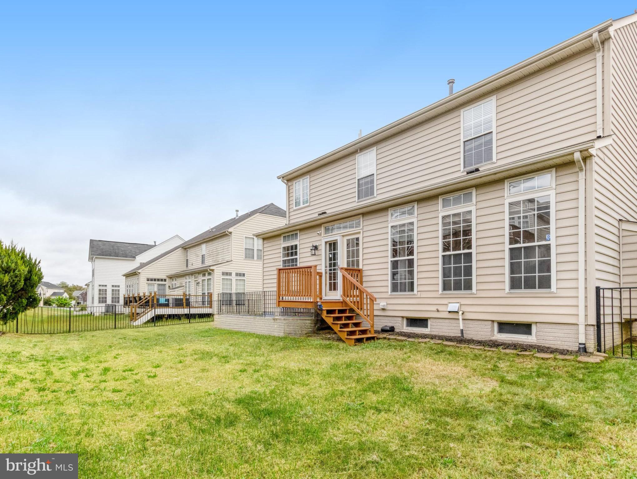 THE FALLS AT LEE'S PARKE - Residential