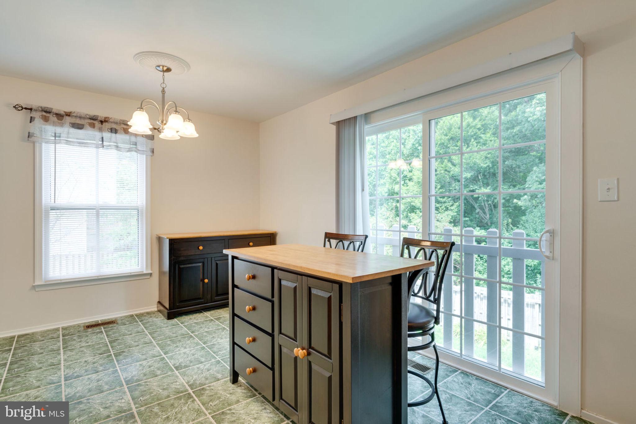 LAKE RIDGE - Residential