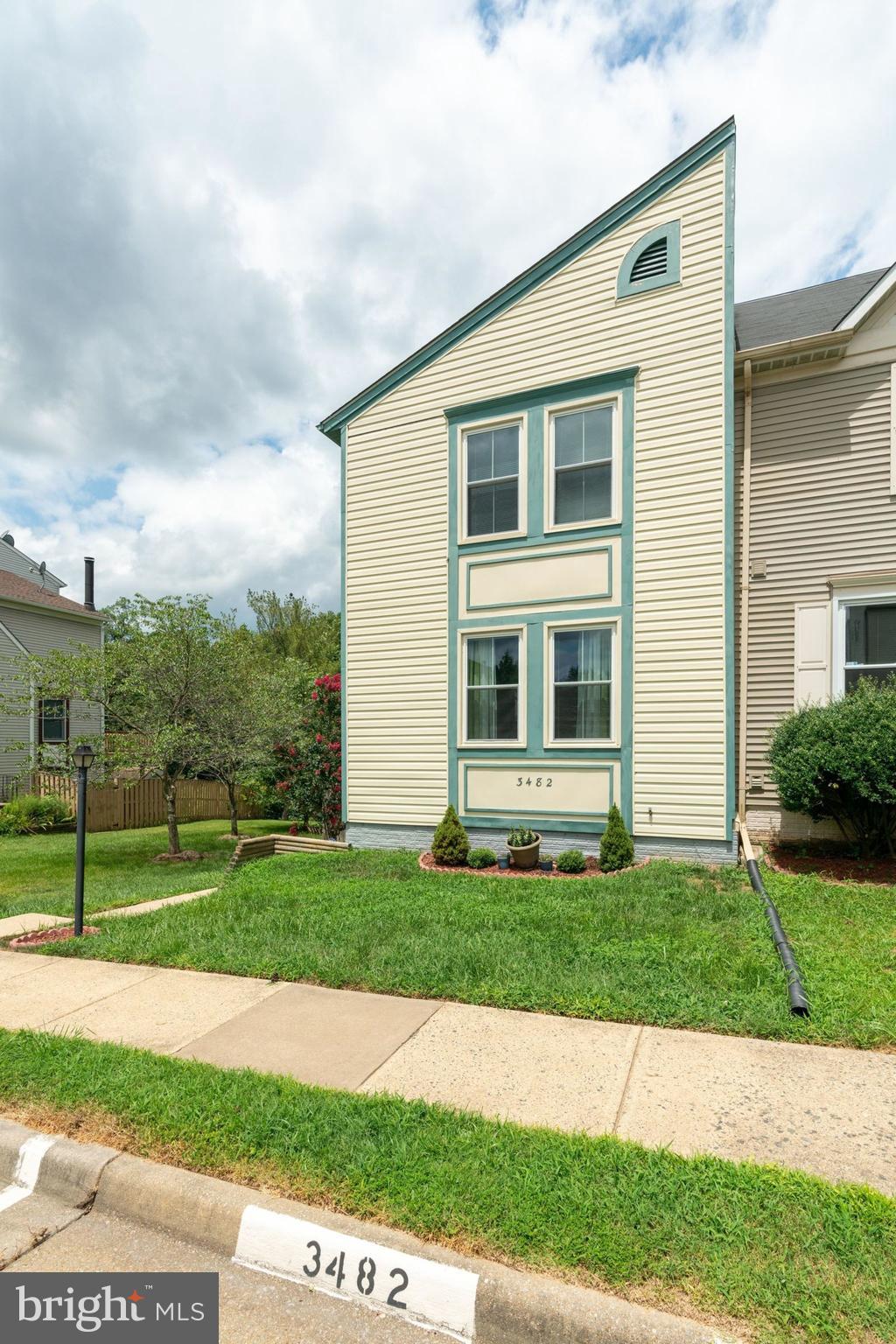 LAKE RIDGE - Residential