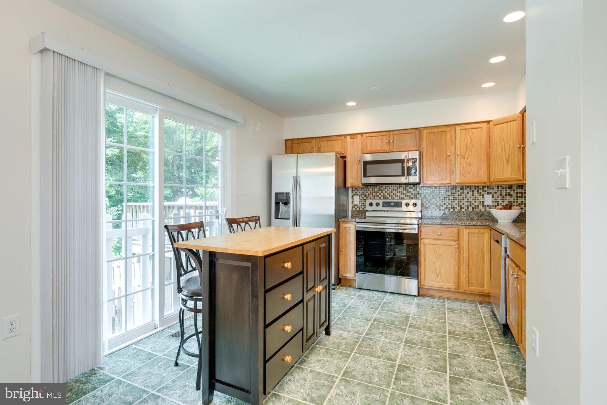 LAKE RIDGE - Residential