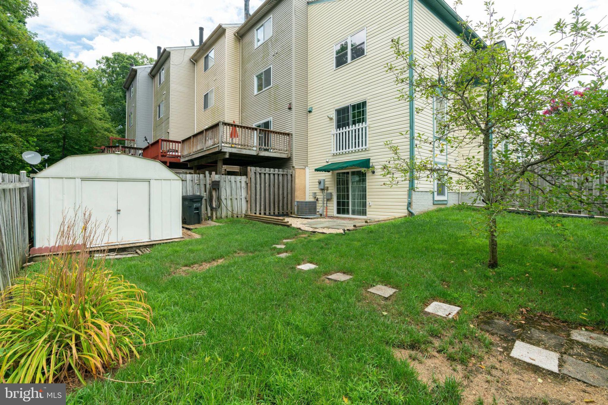 LAKE RIDGE - Residential