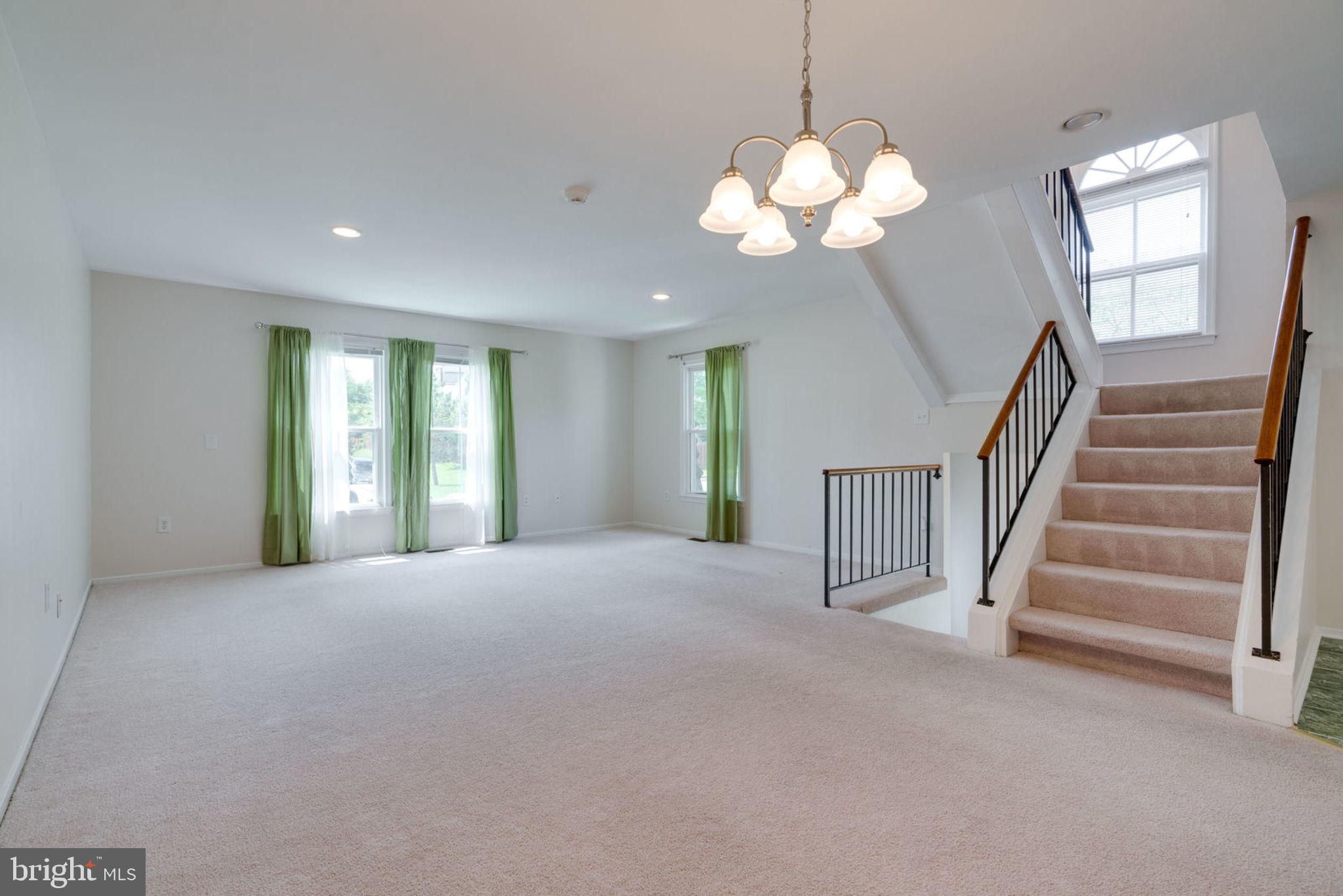 LAKE RIDGE - Residential