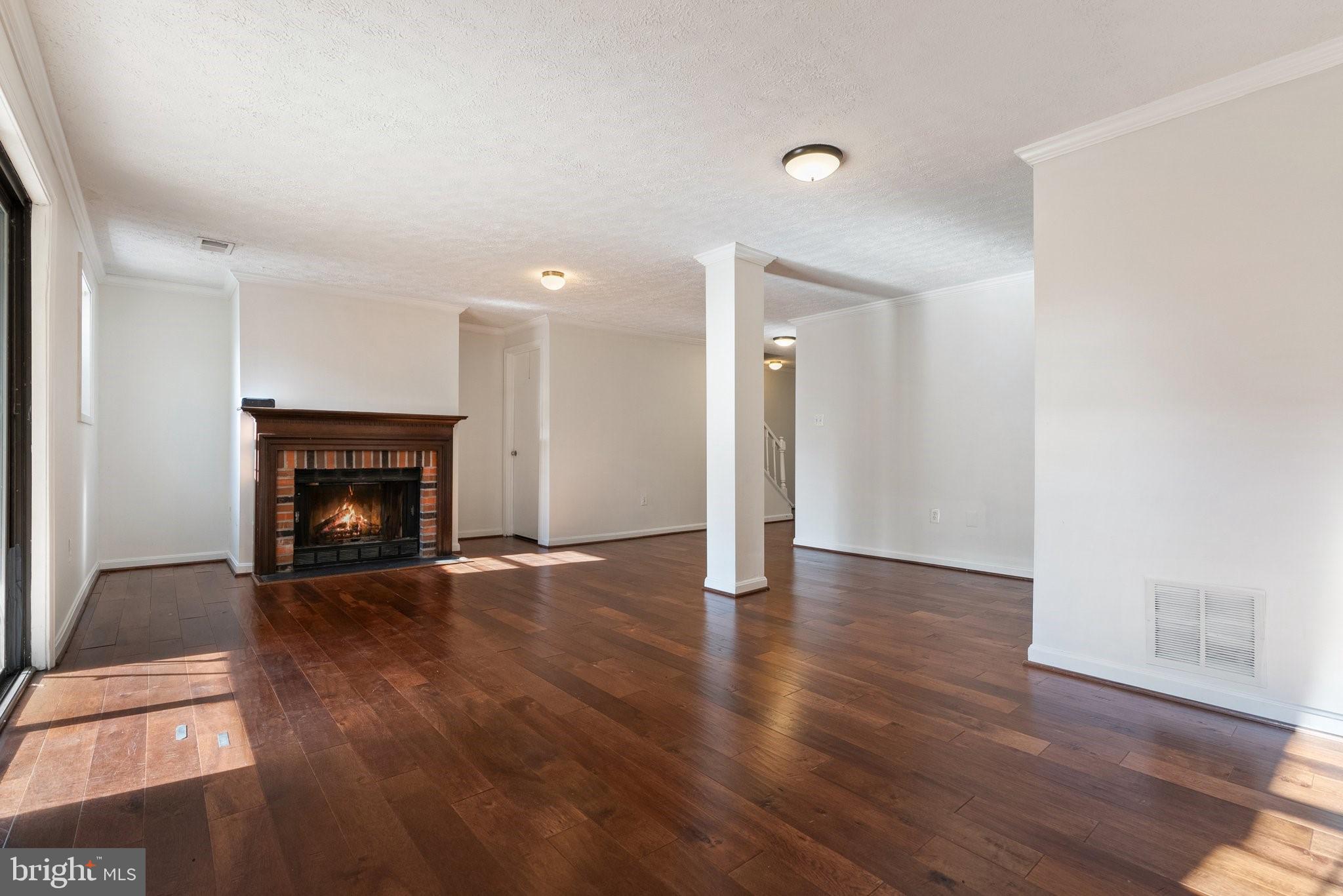 COUNTRYSIDE - Residential