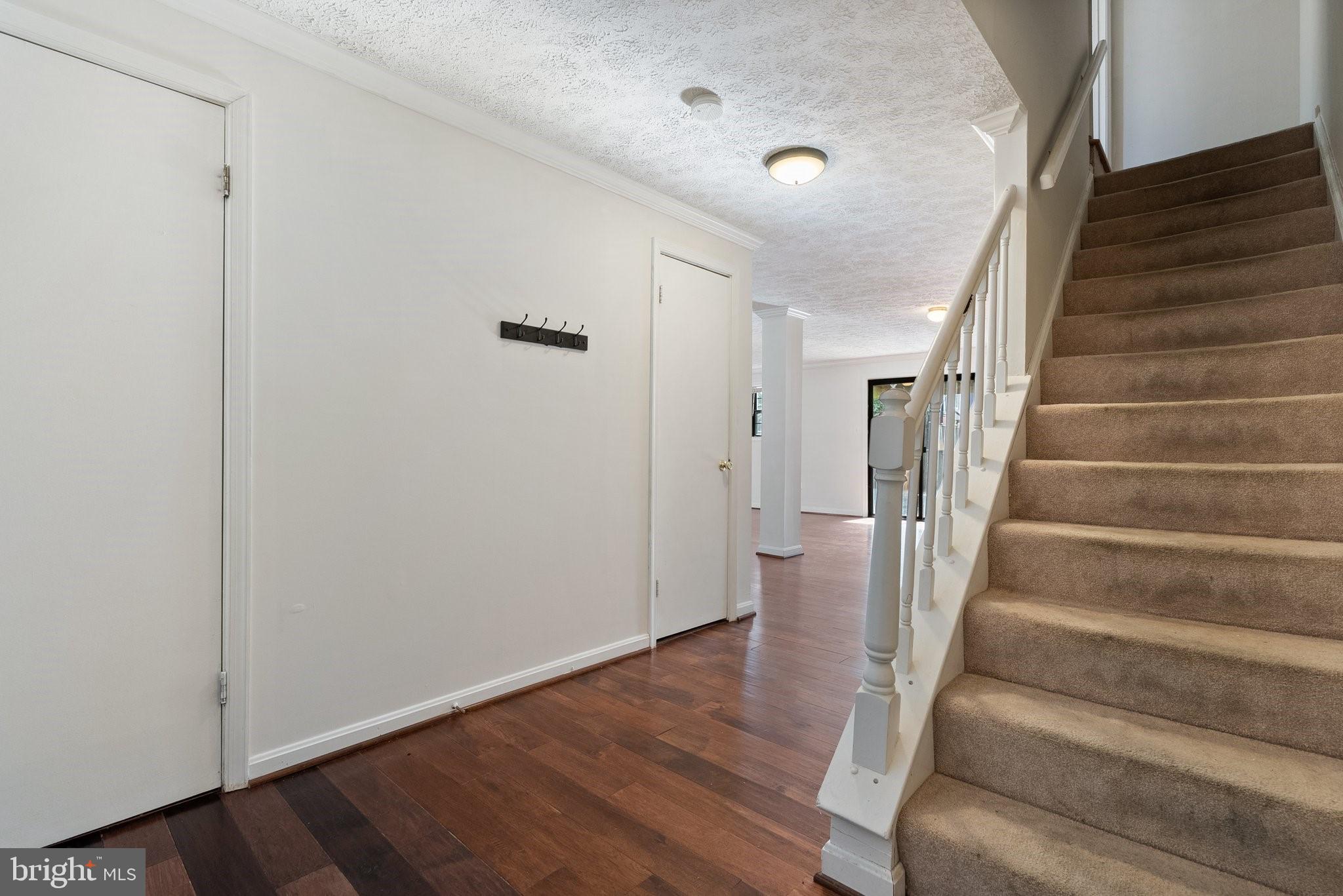 COUNTRYSIDE - Residential