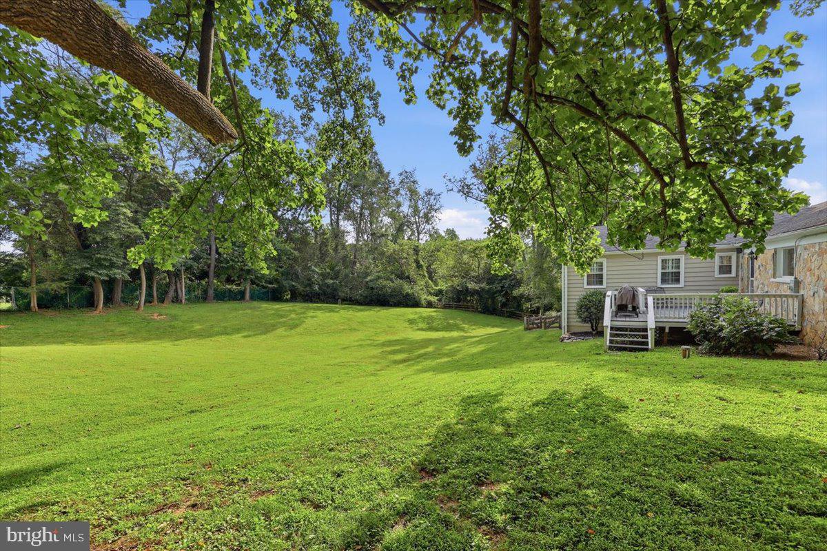 9105 SCOTT DRIVE