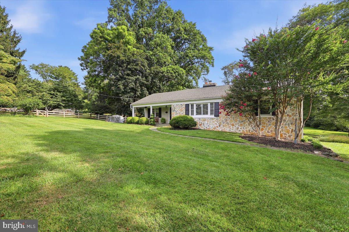 9105 SCOTT DRIVE