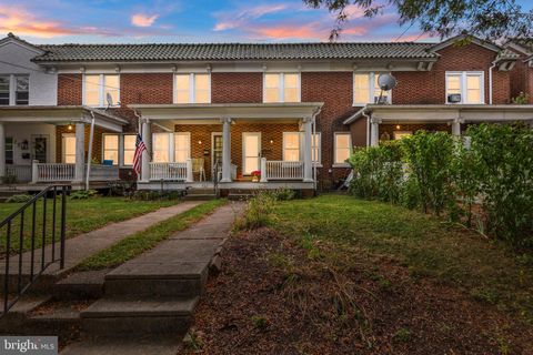 Photo of 720 New Holland Avenue, LANCASTER, PA 17602 (MLS # PALA2077088)