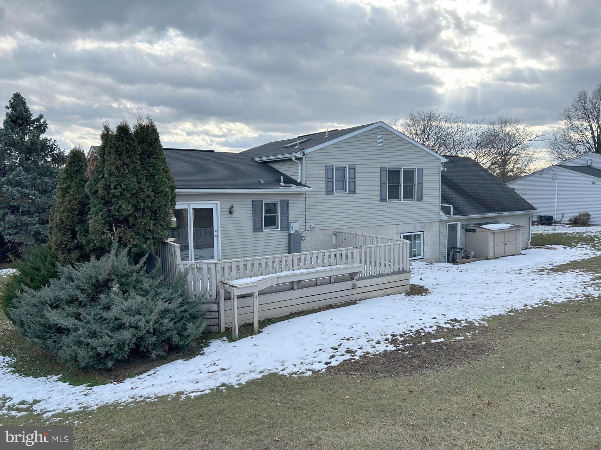 CLOVERLEAF STATION - Residential