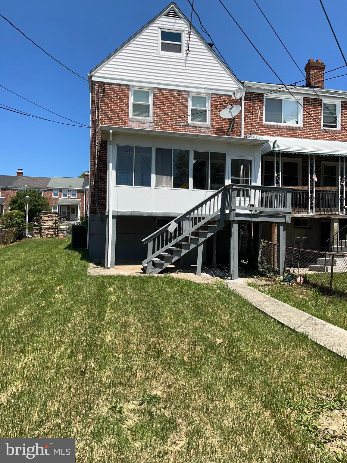 1217 COCHRAN AVENUE