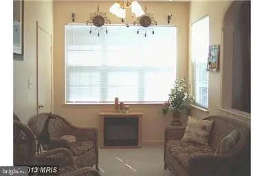 HOLLINGTON AT THE POINTE - Residential Lease