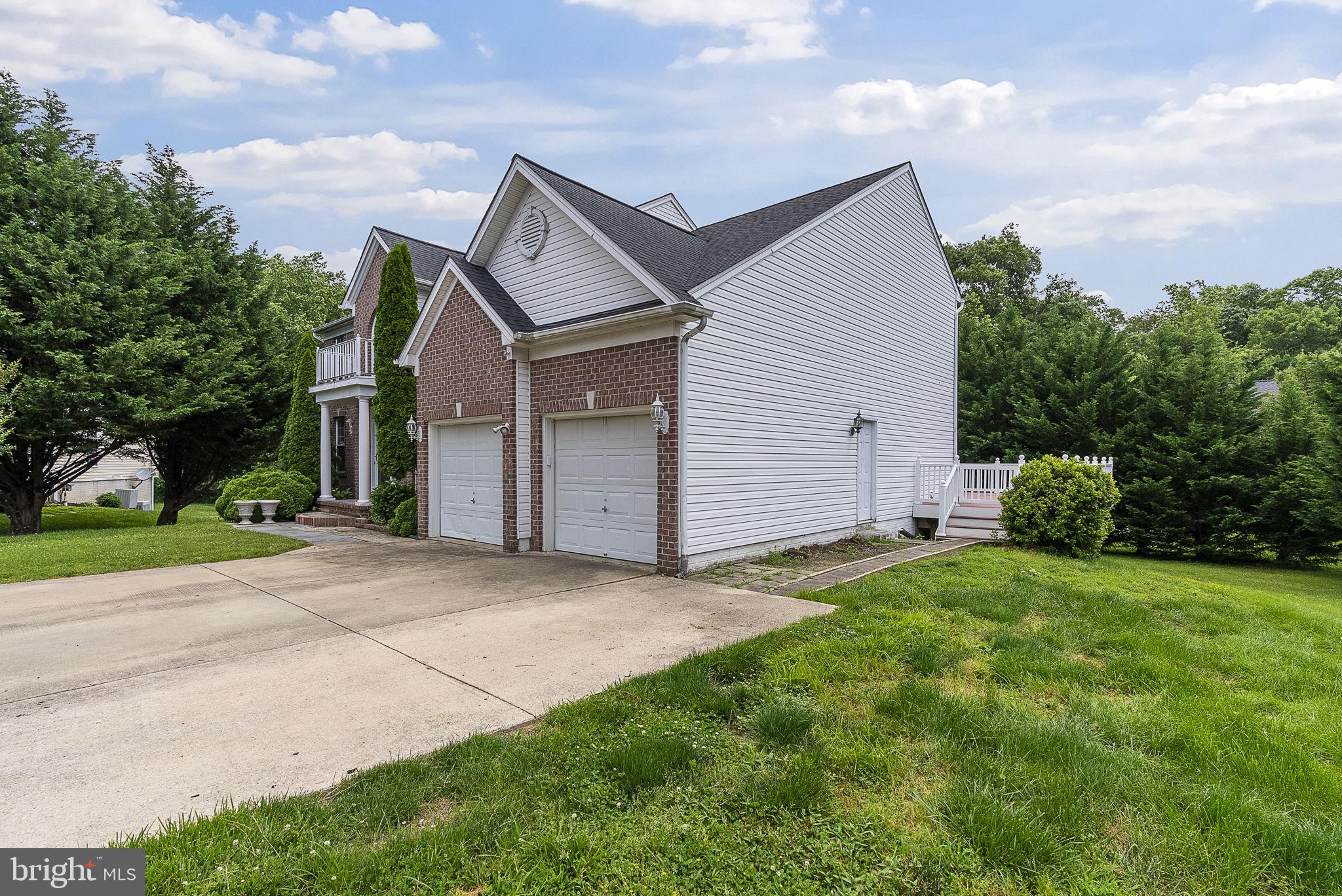 143 W HEATHER ROAD