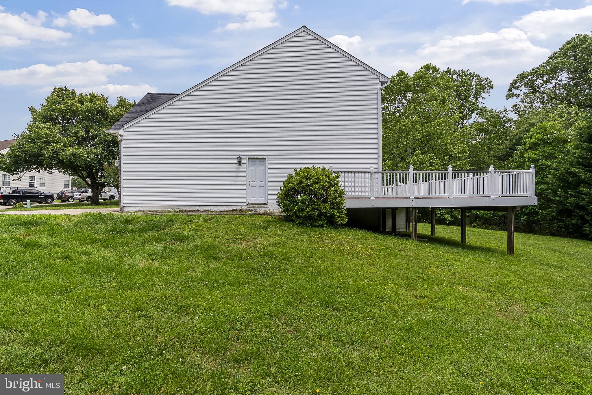 143 W HEATHER ROAD