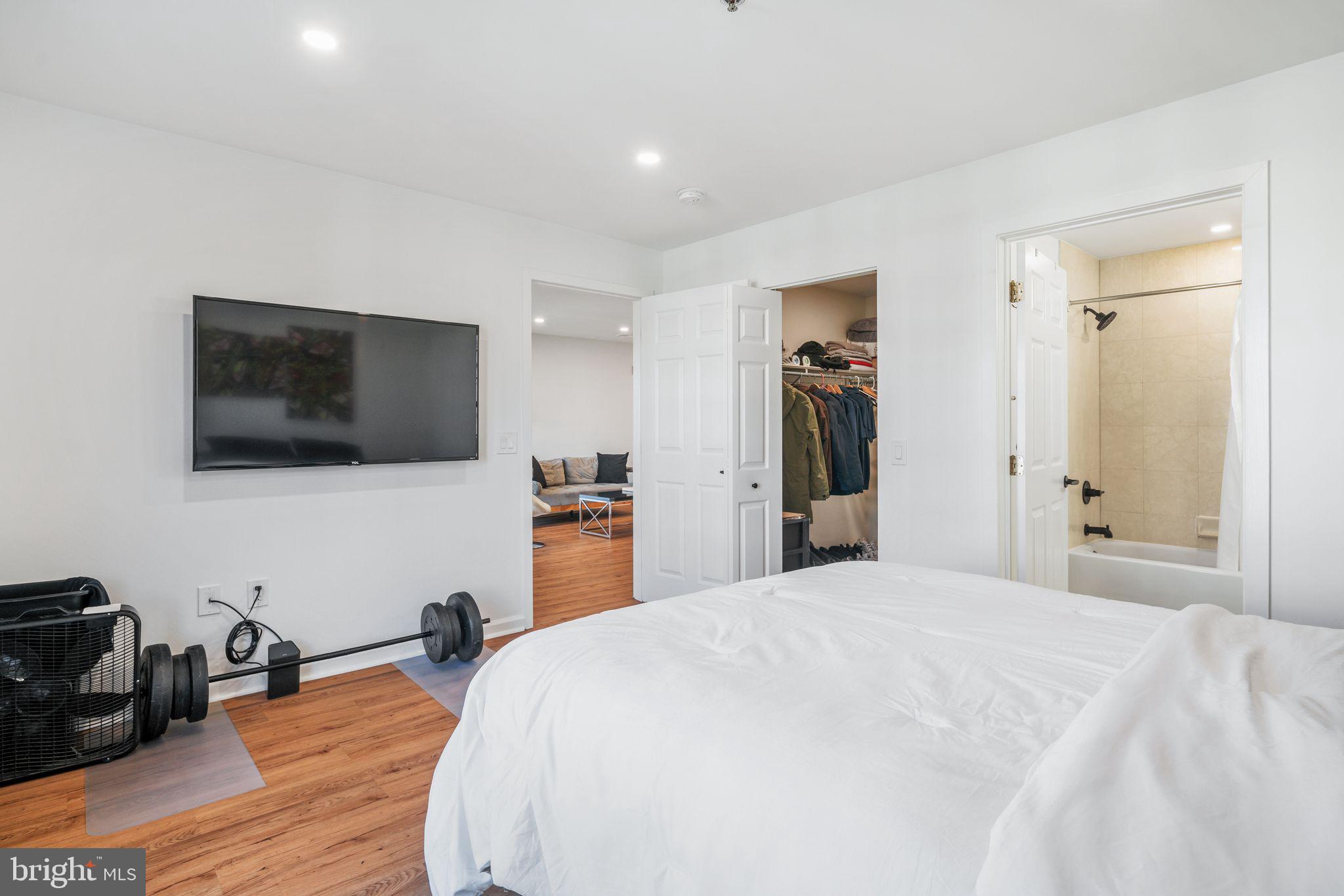 MANAYUNK - Residential