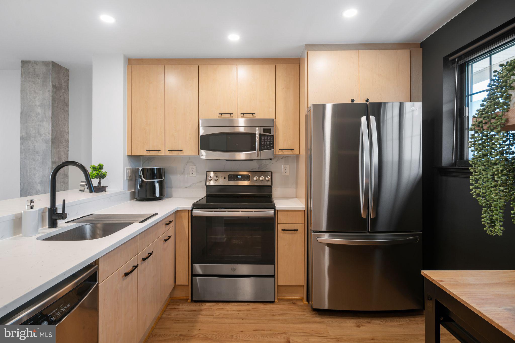 MANAYUNK - Residential