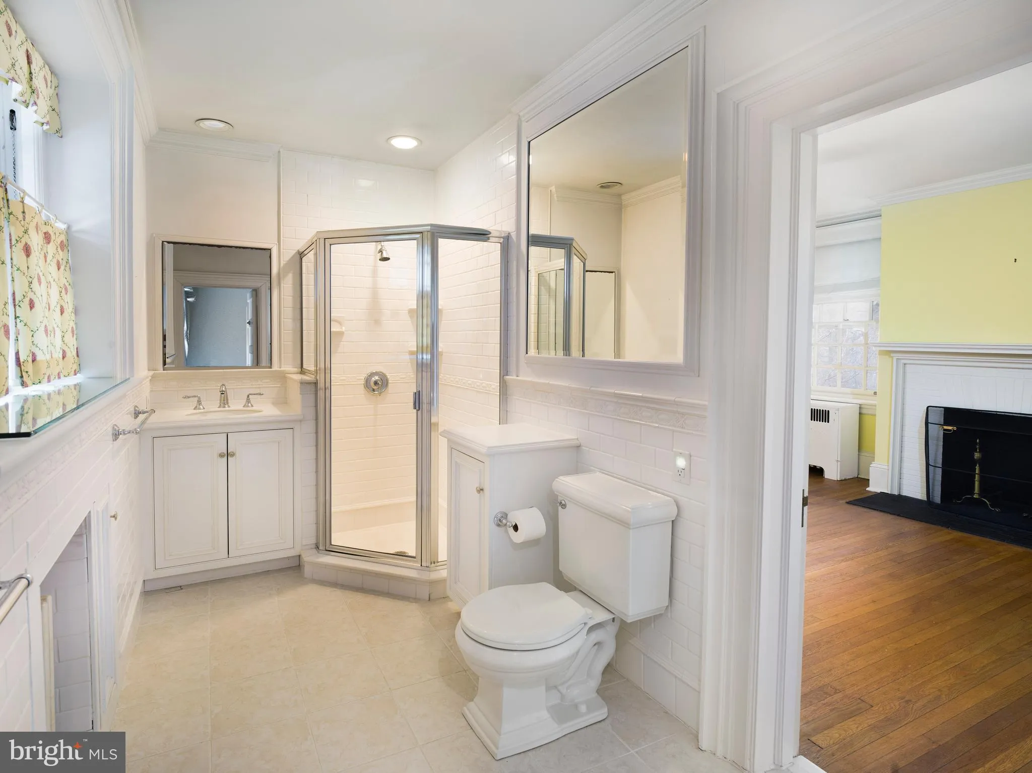 Ardmore, Pennsylvania 19003, United States, 7 Bedrooms Bedrooms, ,5 BathroomsBathrooms,Residential,Contingent,76495