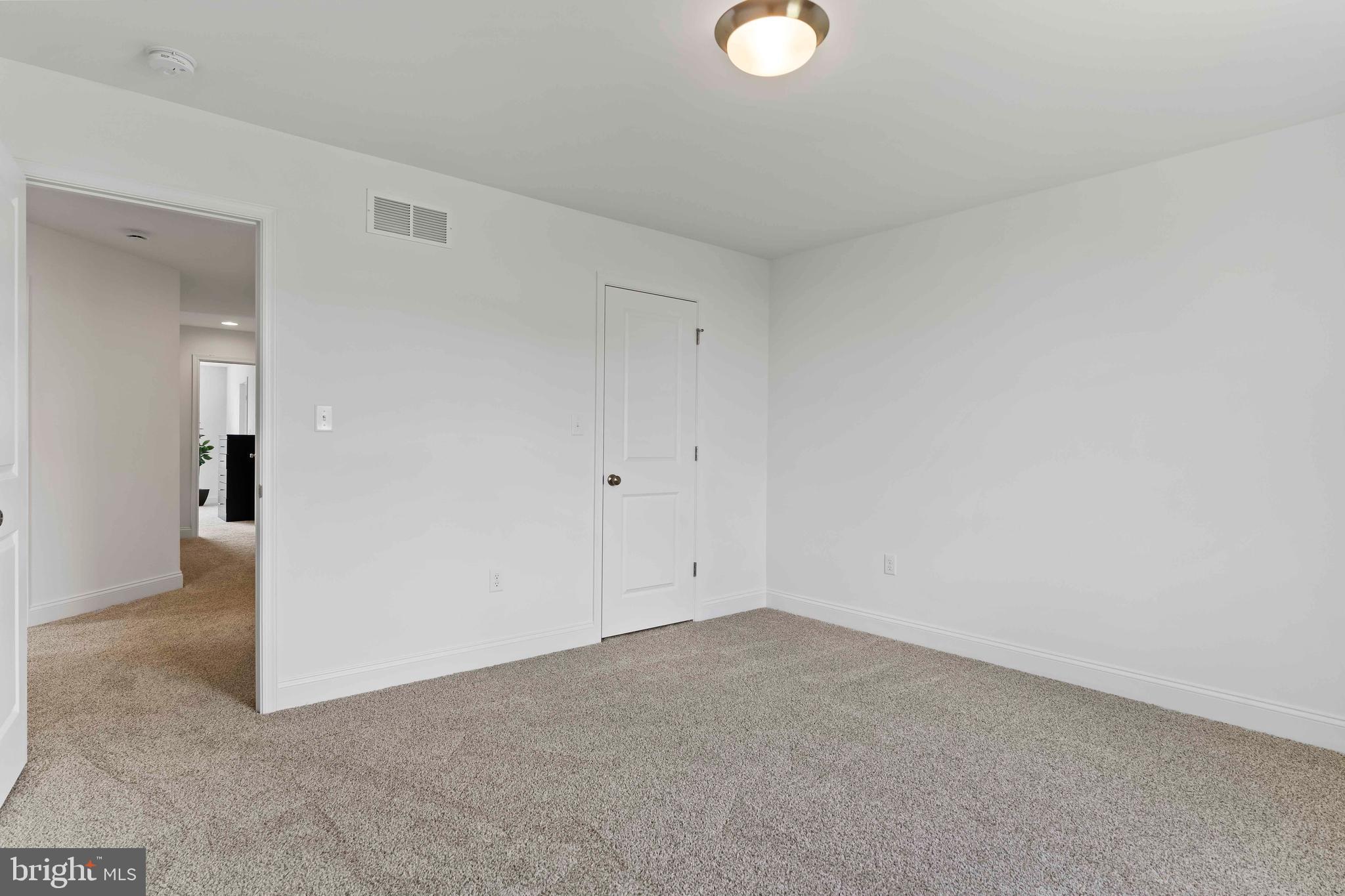 AUTUMN CHASE - Residential