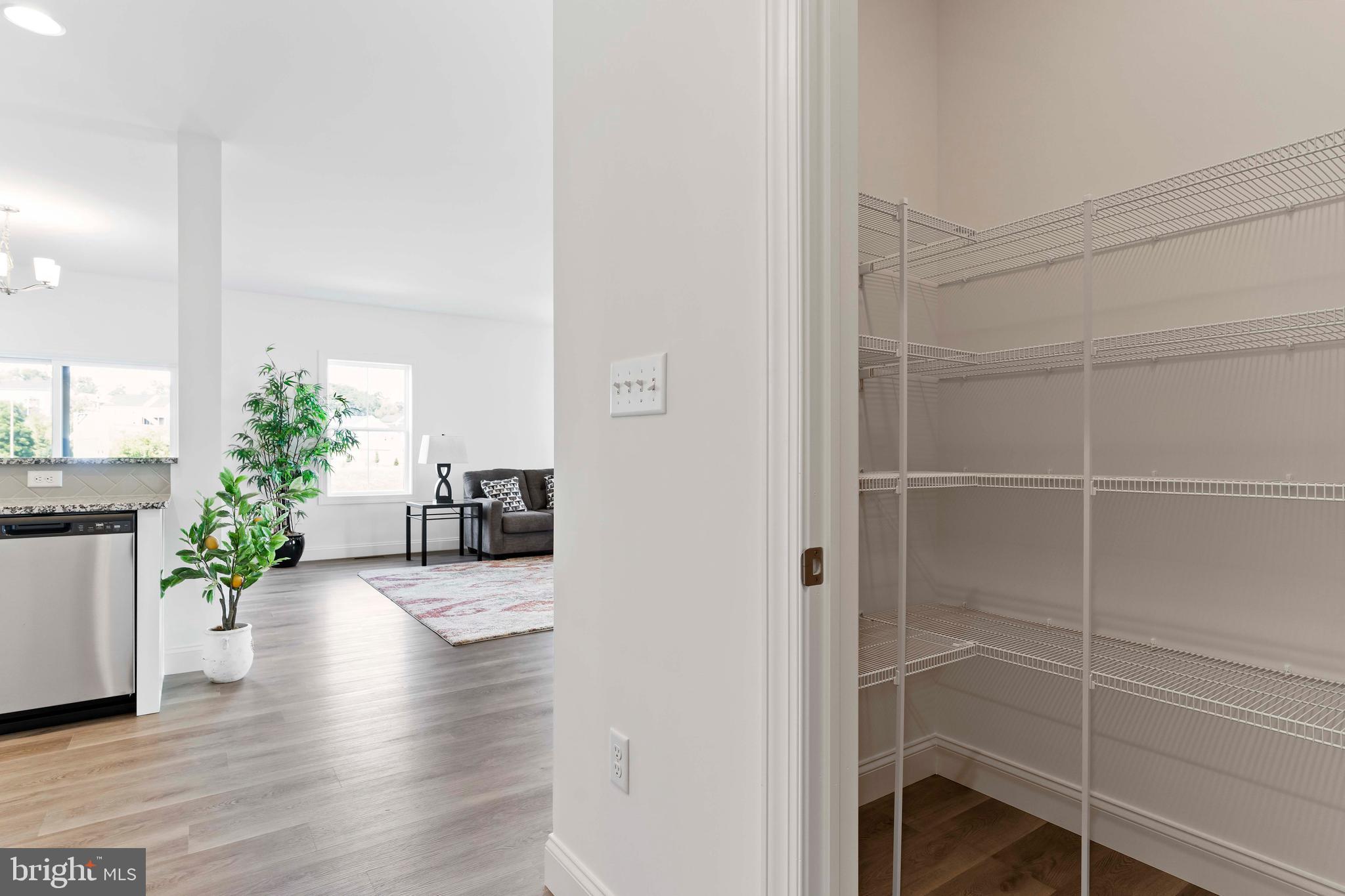 AUTUMN CHASE - Residential