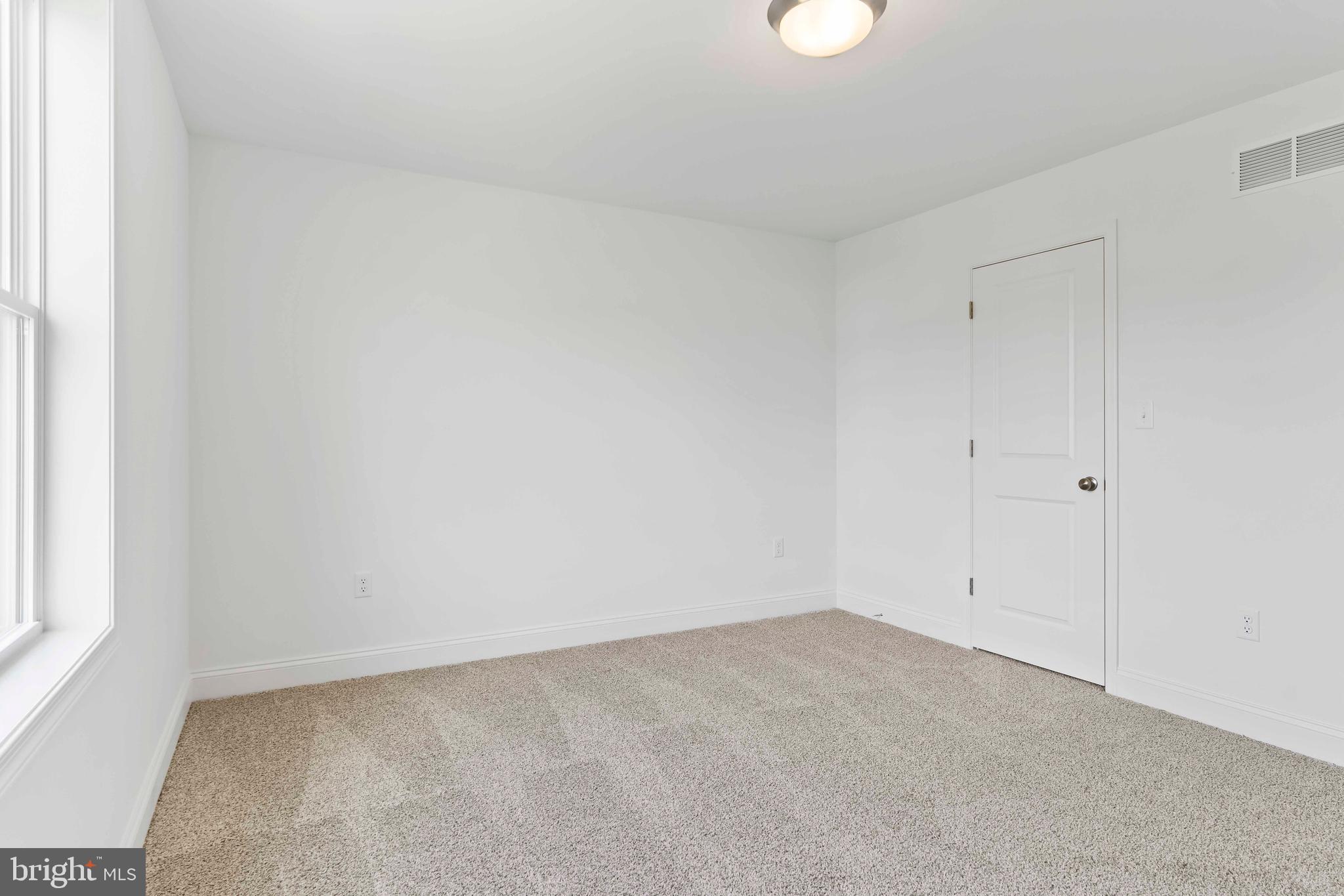 AUTUMN CHASE - Residential