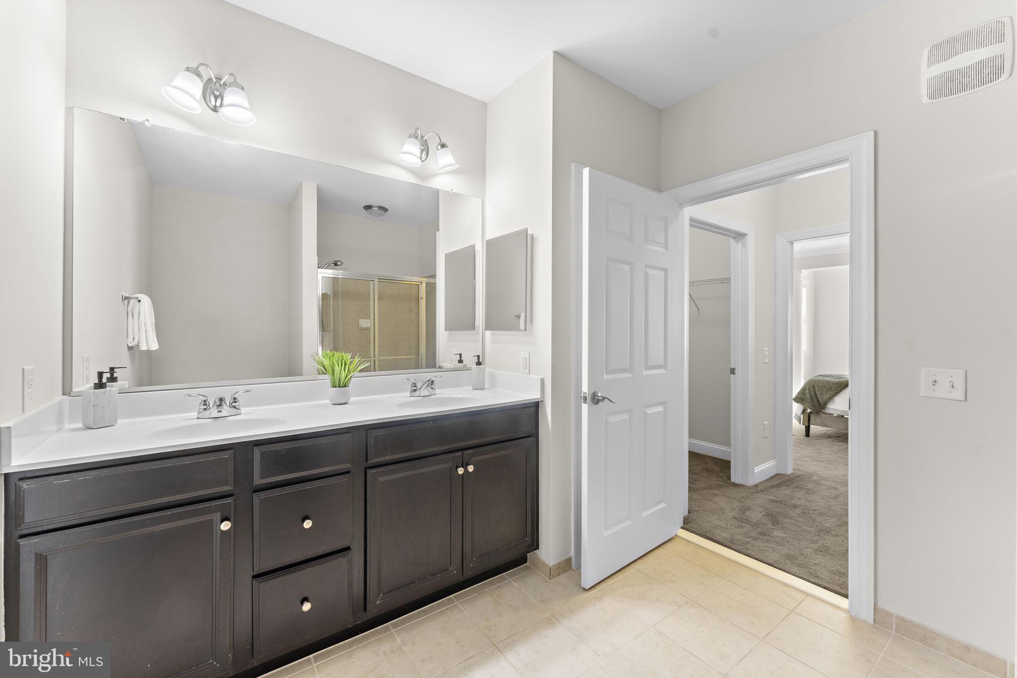 REGENCY AT DOMINION VALLEY - Residential