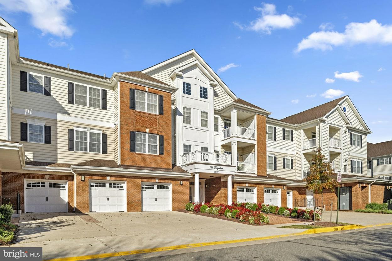 15201 ROYAL CREST DRIVE 407
