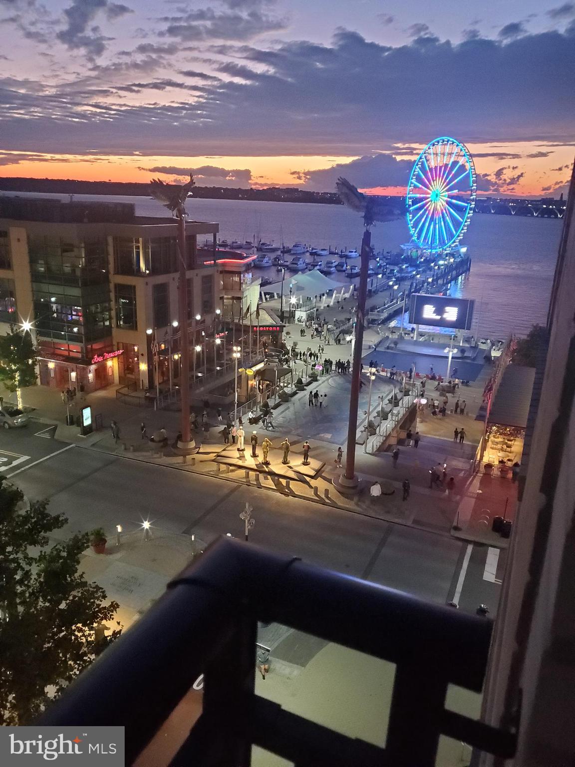 NATIONAL HARBOR - Residential Lease