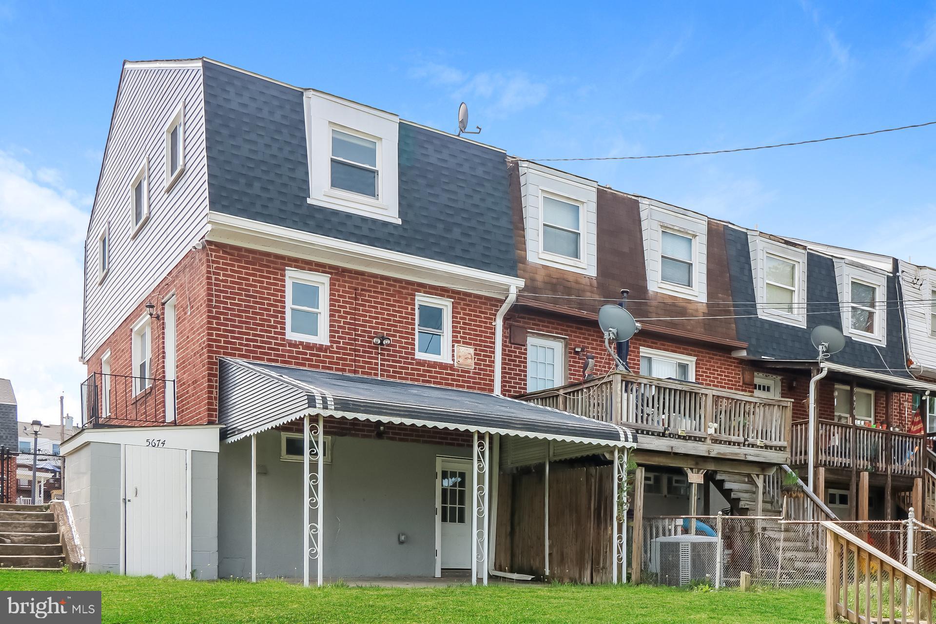 HOLLAND HILL - Residential