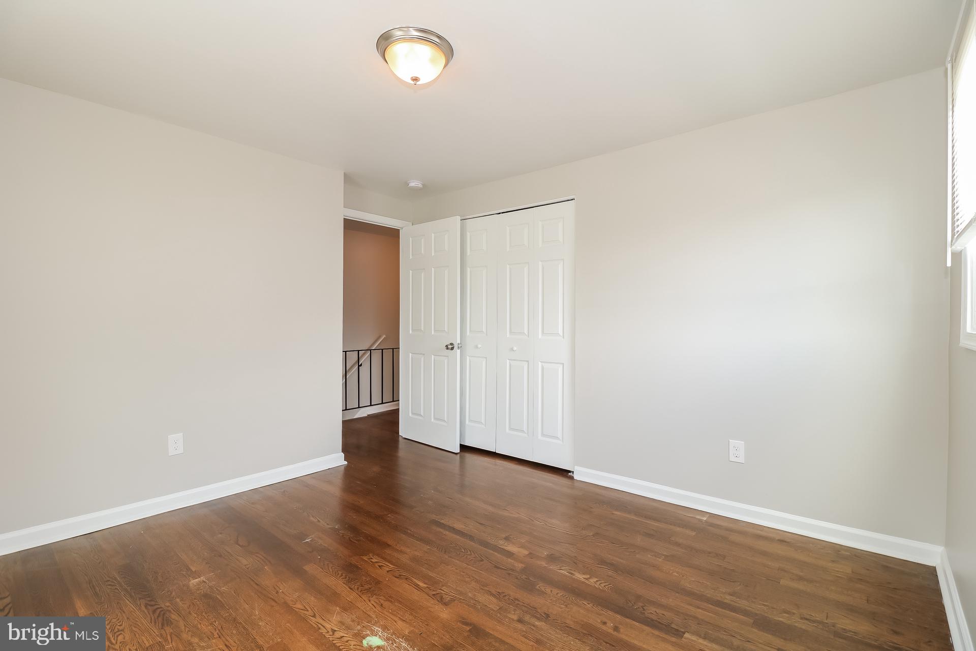 HOLLAND HILL - Residential