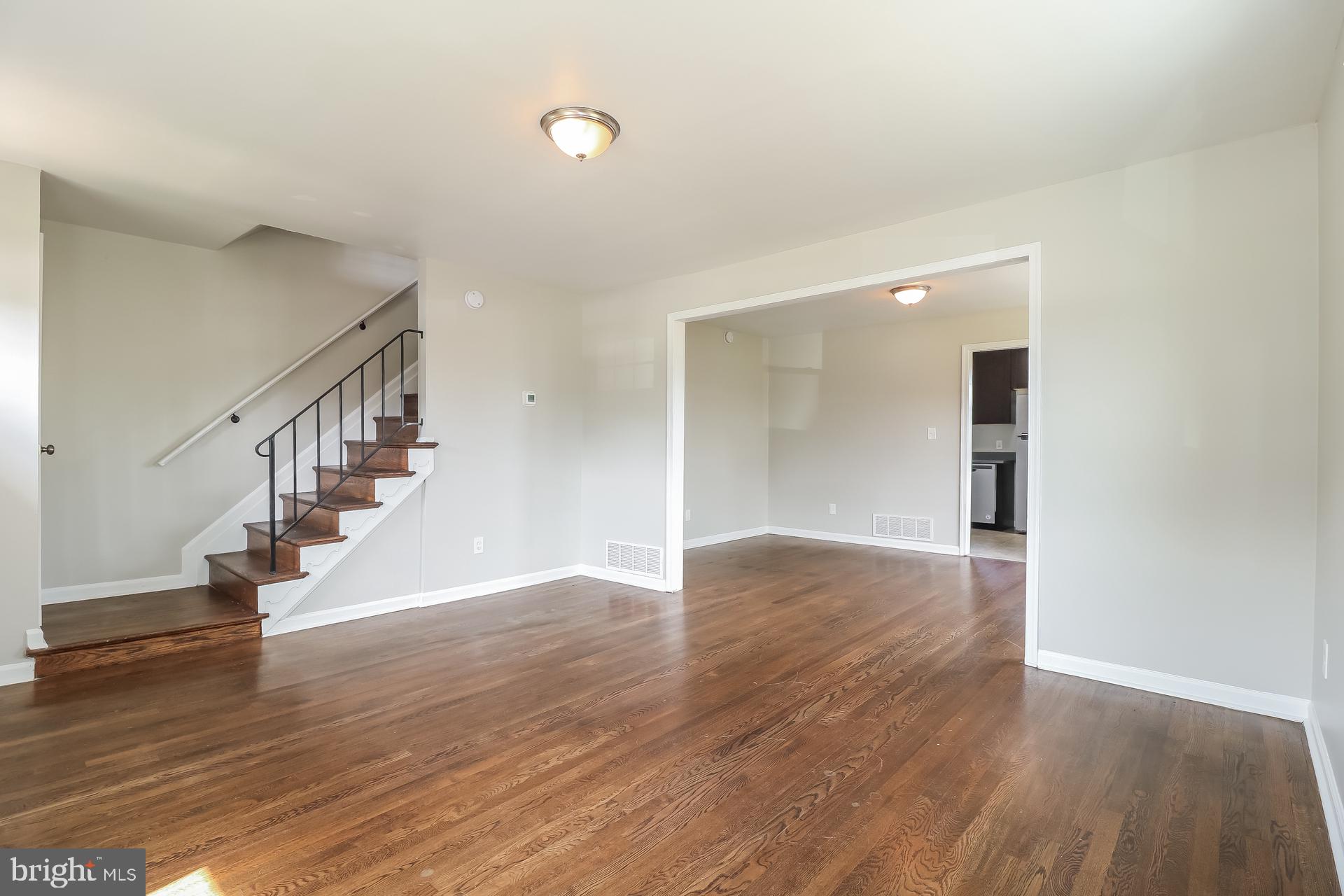 HOLLAND HILL - Residential