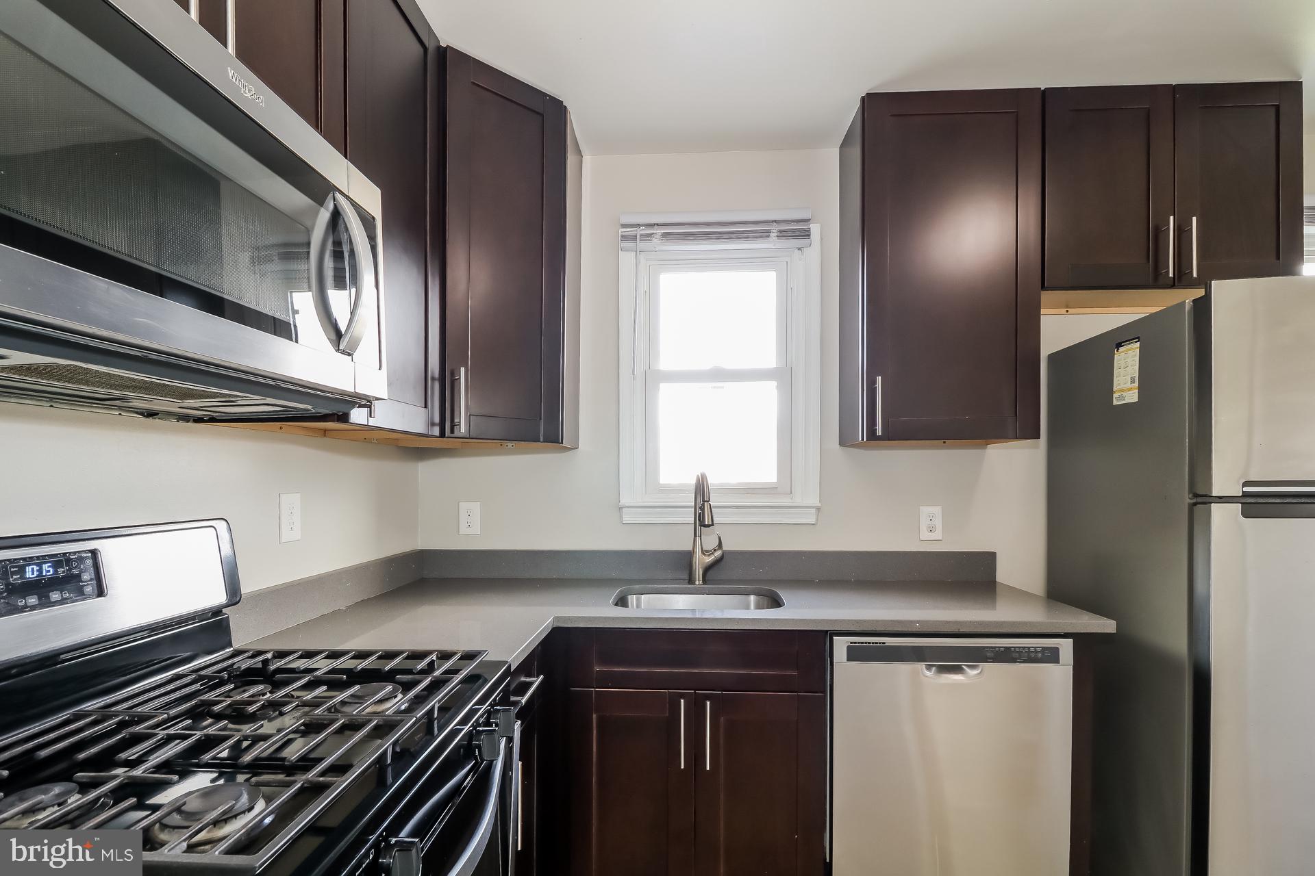 HOLLAND HILL - Residential